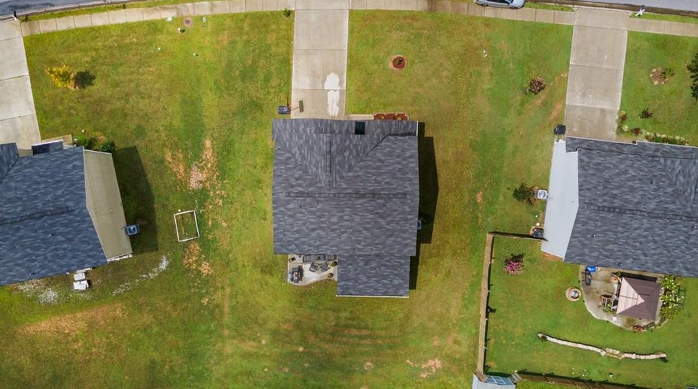 753 Riverside Dr, Calhoun GA 30701-5415 exterior