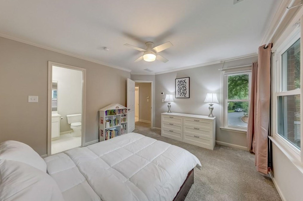 1950 Northbrooke Ln, Atlanta GA exterior