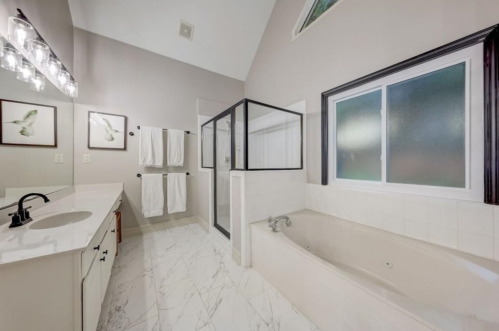 1950 Northbrooke Ln, Atlanta GA exterior