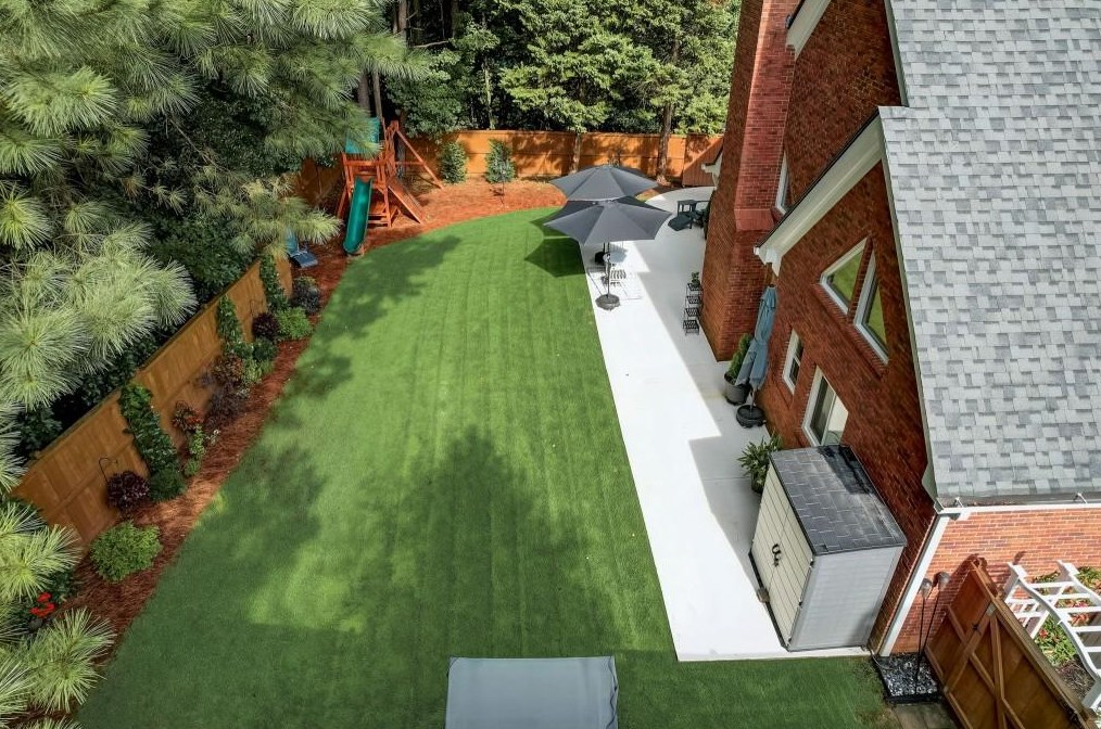 1950 Northbrooke Ln, Atlanta GA exterior