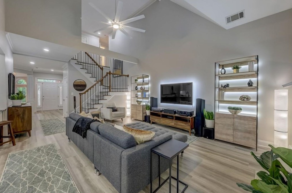 1950 Northbrooke Ln, Atlanta GA exterior