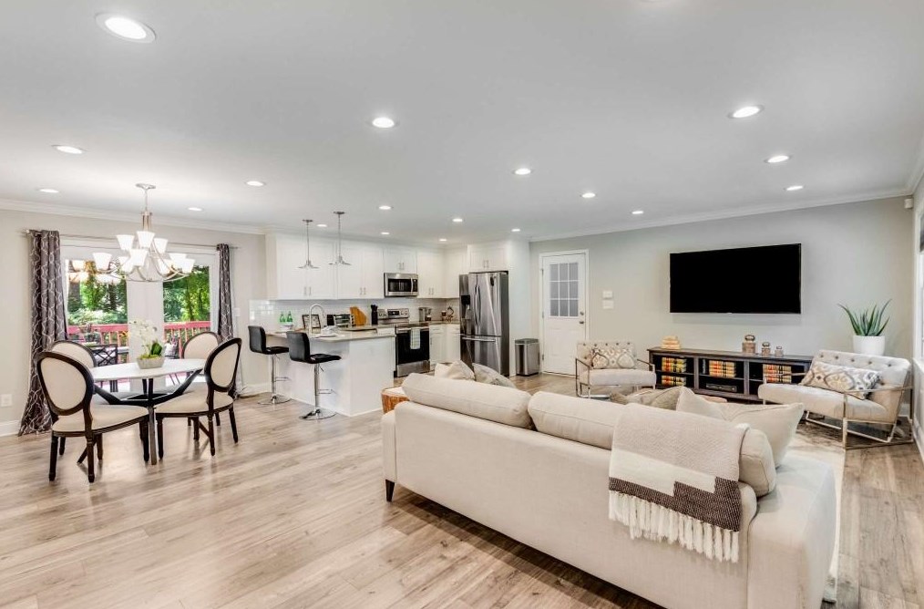 4368 Redwood St, Atlanta GA 30360-2626 exterior