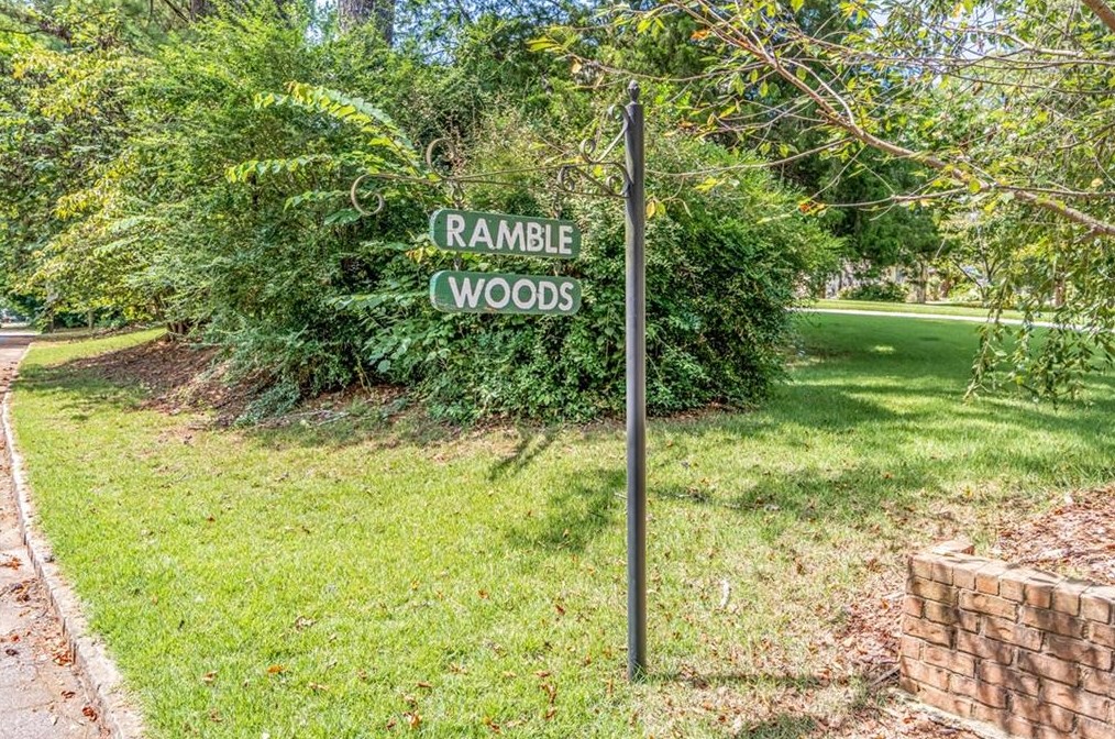 1818 Ramble Ct, Decatur GA  30033-1117 exterior