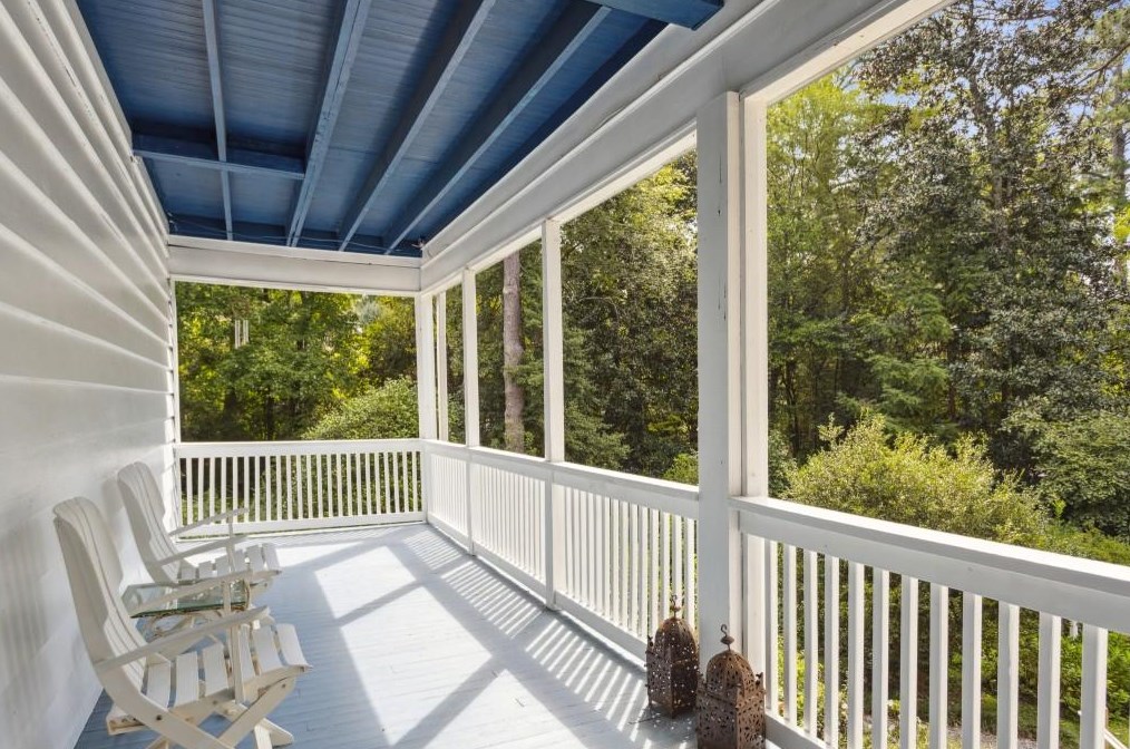 101 Peachtree Way, Atlanta GA 30305-3711 exterior