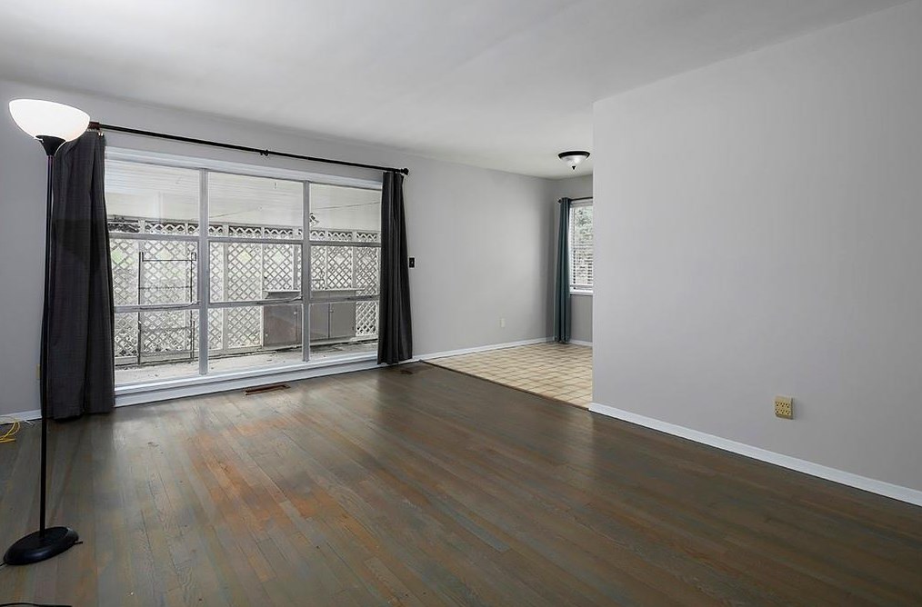 4970 Fairmont Rd, Smyrna GA  30082-5107 exterior