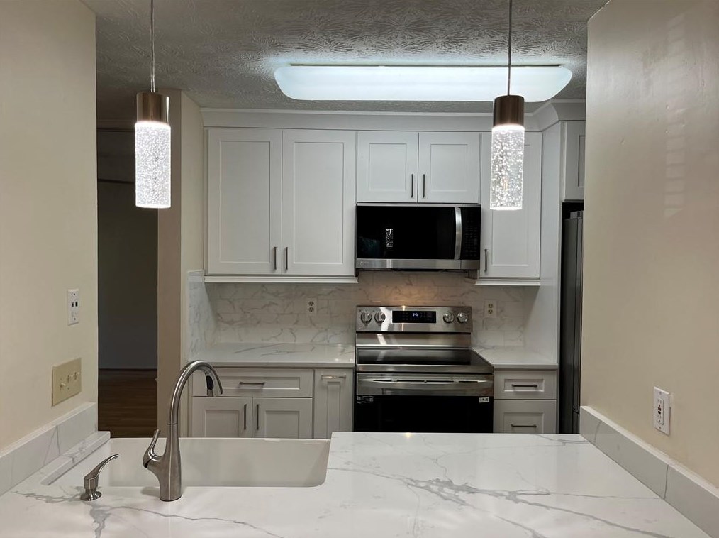 1403 Tuxworth Cir, Decatur GA 30033-5624 exterior