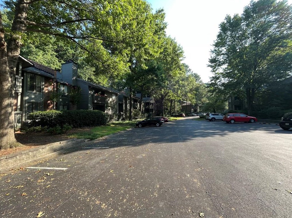 1403 Tuxworth Cir, Decatur GA 30033-5624 exterior