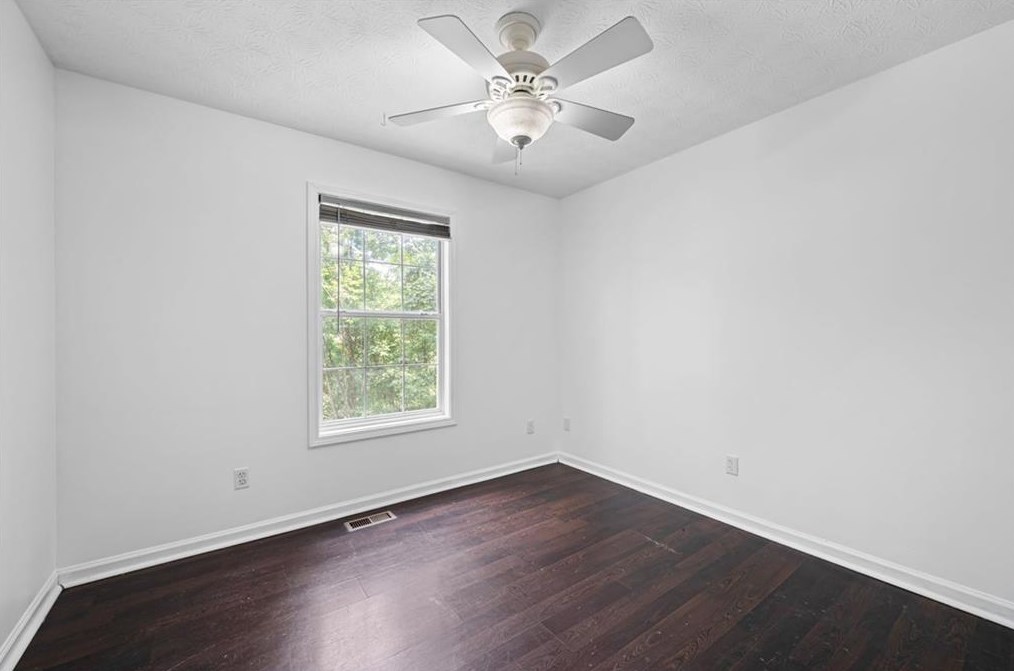 46 Springs Ct, Acworth GA  30101-6111 exterior