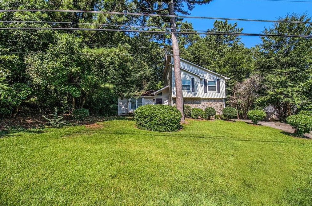 3385 Hollow Tree Dr, Decatur GA  30034-6317 exterior