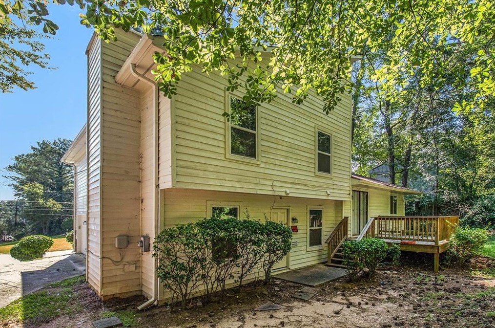 3385 Hollow Tree Dr, Decatur GA  30034-6317 exterior