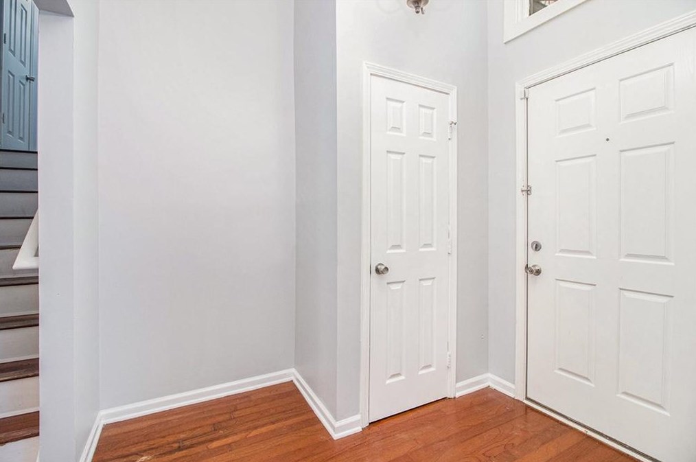 3385 Hollow Tree Dr, Decatur GA  30034-6317 exterior