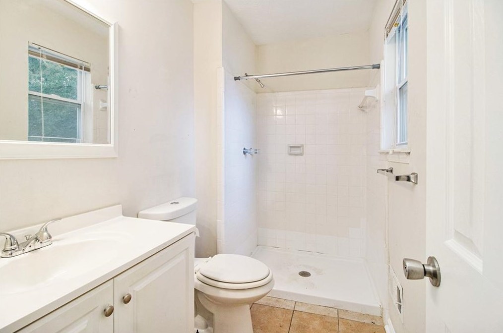 3385 Hollow Tree Dr, Decatur GA  30034-6317 exterior