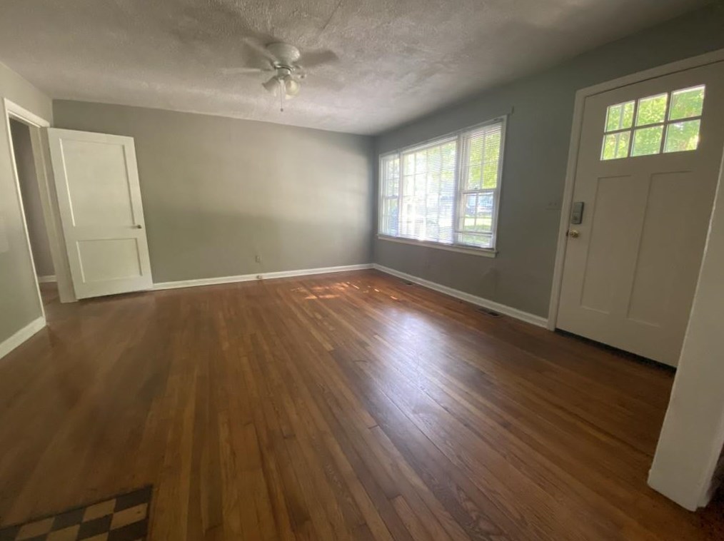 1116 Shepherds Ln, Atlanta GA  30324-4614 exterior