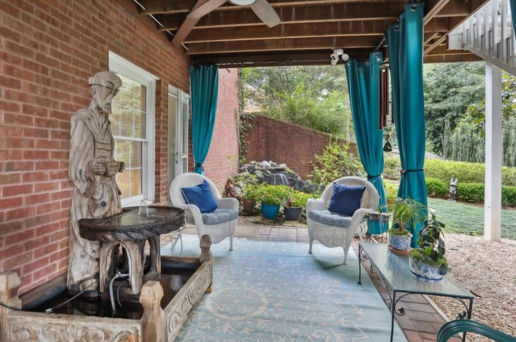 857 Wescott Ln, Atlanta GA  30319-1656 exterior