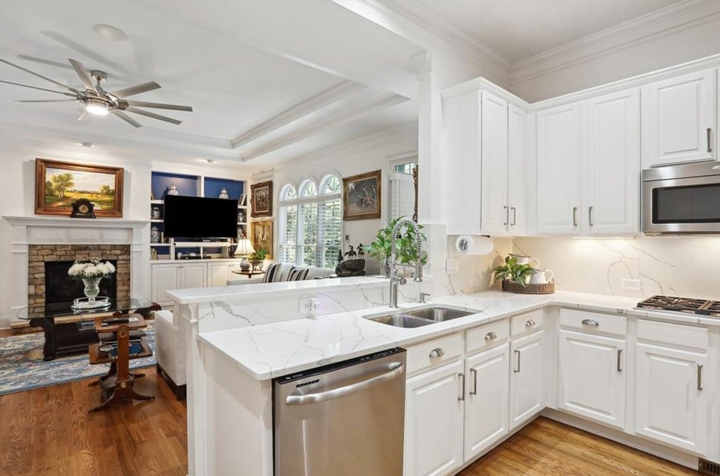 857 Wescott Ln, Atlanta GA  30319-1656 exterior