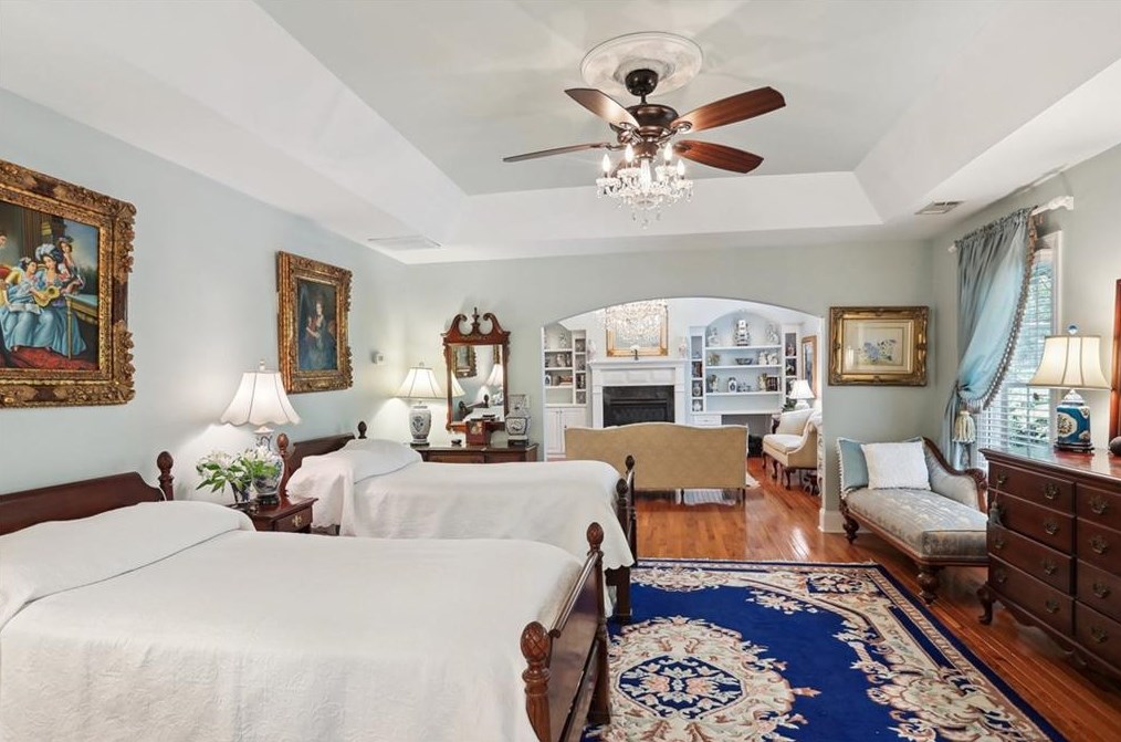 857 Wescott Ln, Atlanta GA  30319-1656 exterior