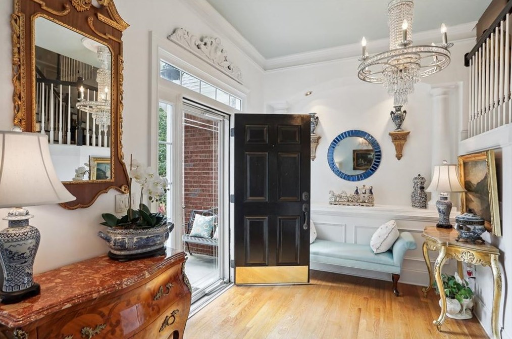 857 Wescott Ln, Atlanta GA  30319-1656 exterior