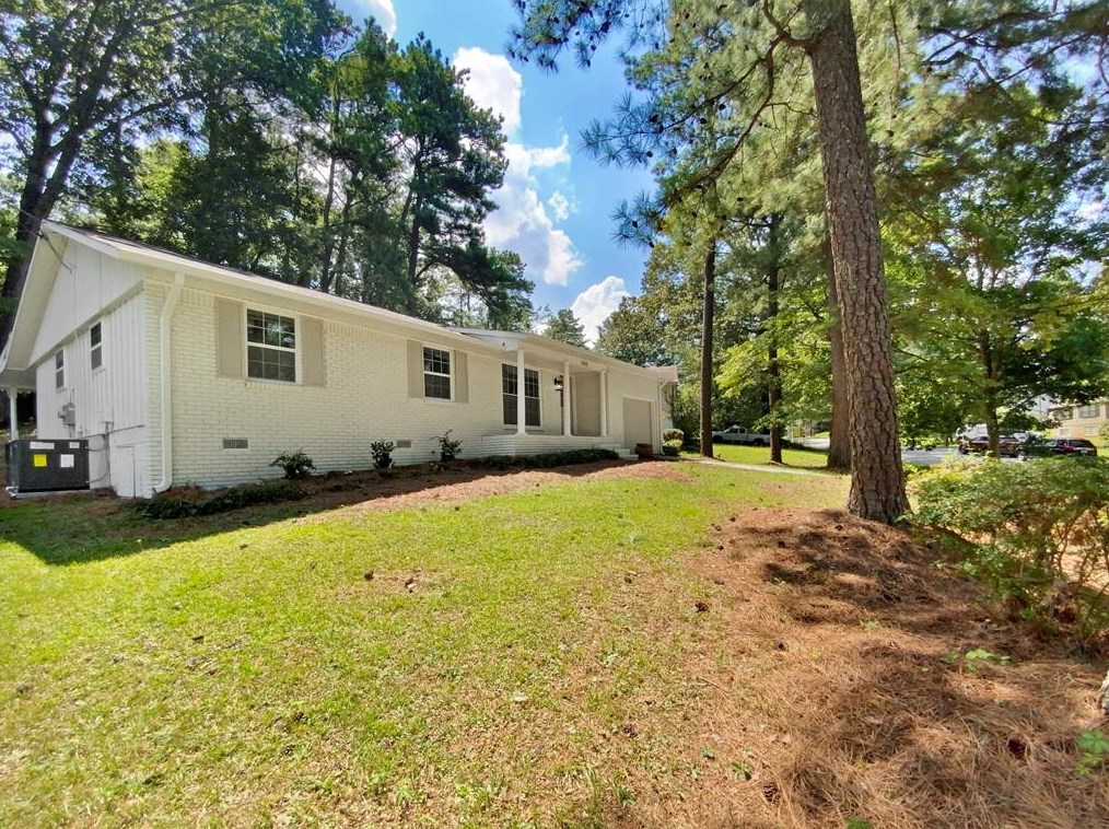 2431 Carolyn Dr, Smyrna GA  30080-2549 exterior