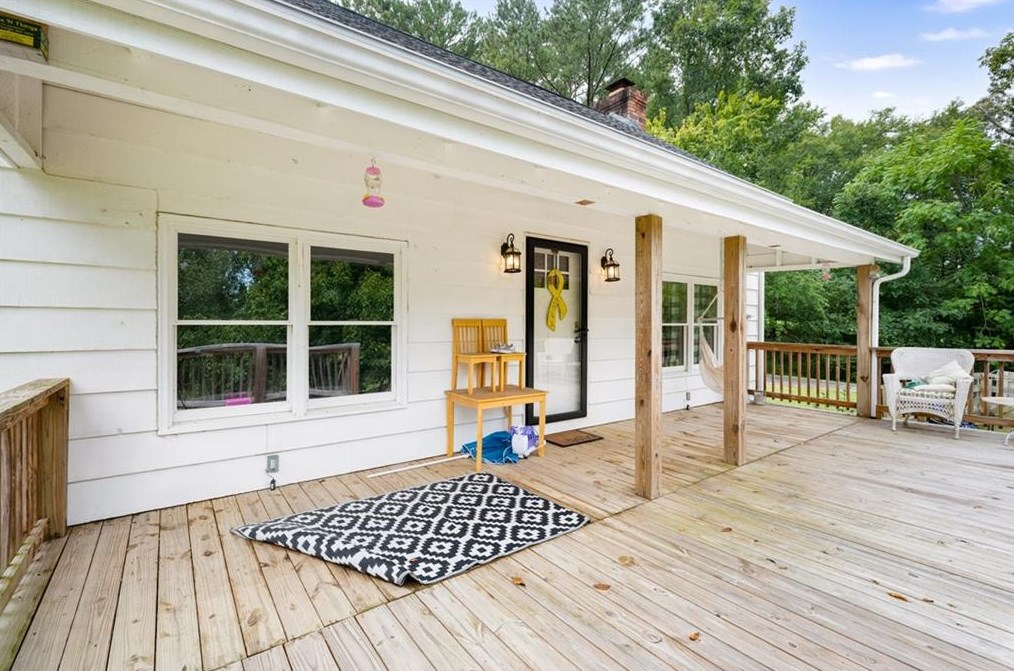 152 Timms Loop, Calhoun GA  30701-4533 exterior
