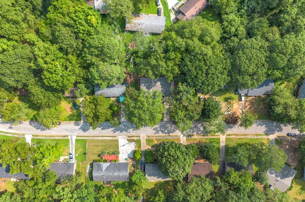 1726 Austin Rd, Decatur GA  30032-4807 exterior