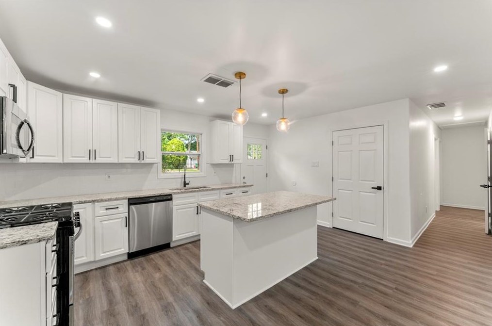 1726 Austin Rd, Decatur GA  30032-4807 exterior