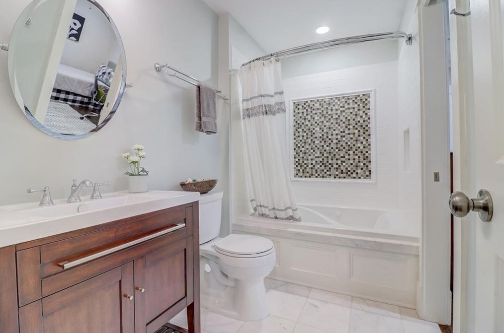 3405 Pretty Br Dr, Smyrna GA  30080-4454 exterior