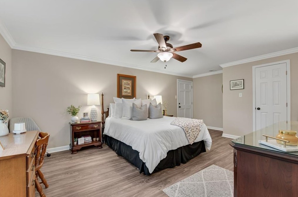 10825 Centennial Dr, Alpharetta GA 30022-4924 exterior