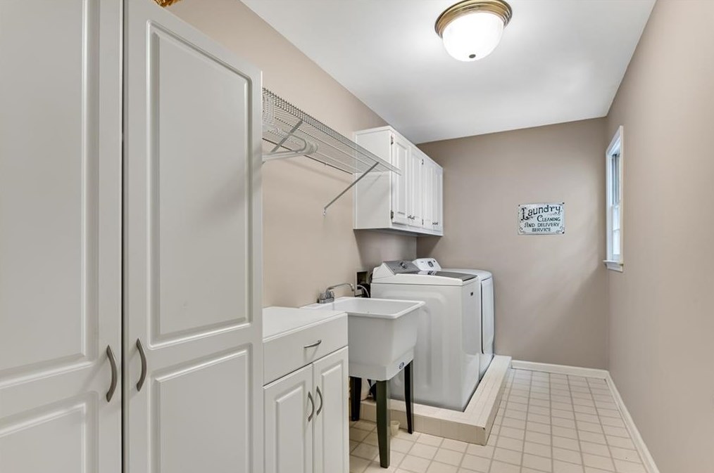 10825 Centennial Dr, Alpharetta GA 30022-4924 exterior