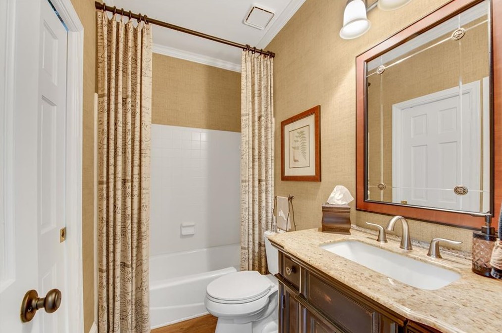 10825 Centennial Dr, Alpharetta GA 30022-4924 exterior