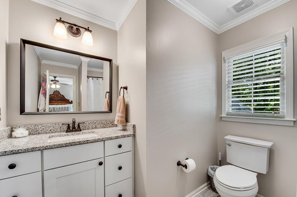 10825 Centennial Dr, Alpharetta GA 30022-4924 exterior