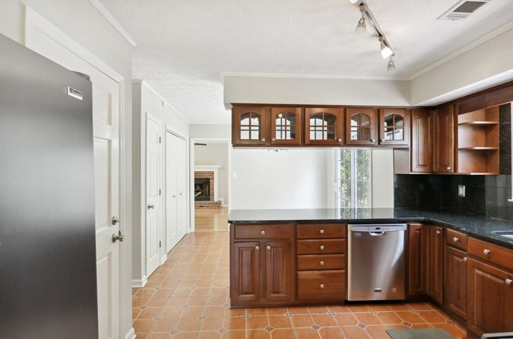 3071 Maple Ln, Alpharetta GA 30009-1579 exterior