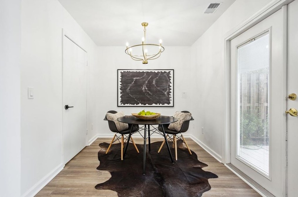 2107 Simsbury Ln, Atlanta GA  30338-6511 exterior