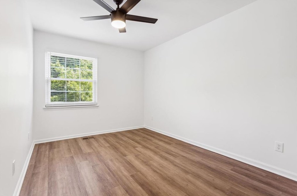 2107 Simsbury Ln, Atlanta GA  30338-6511 exterior