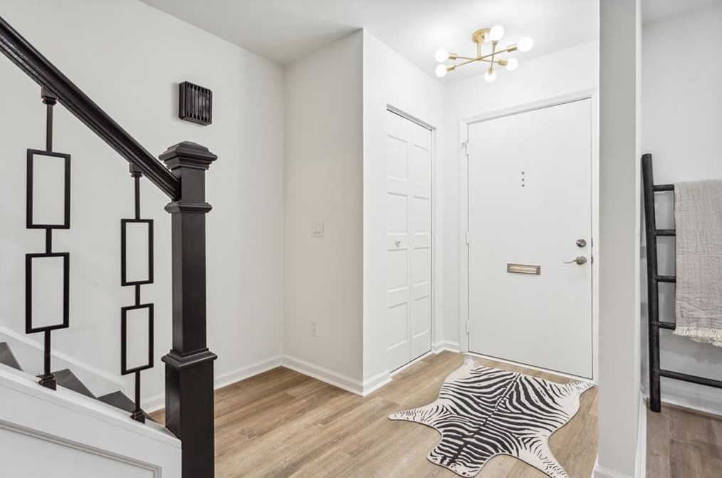 2107 Simsbury Ln, Atlanta GA  30338-6511 exterior