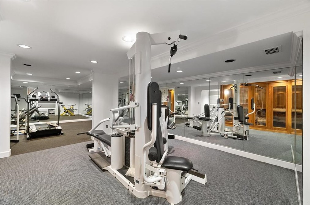 3408 Wood Valley Rd, Atlanta GA  30327-1518 exterior