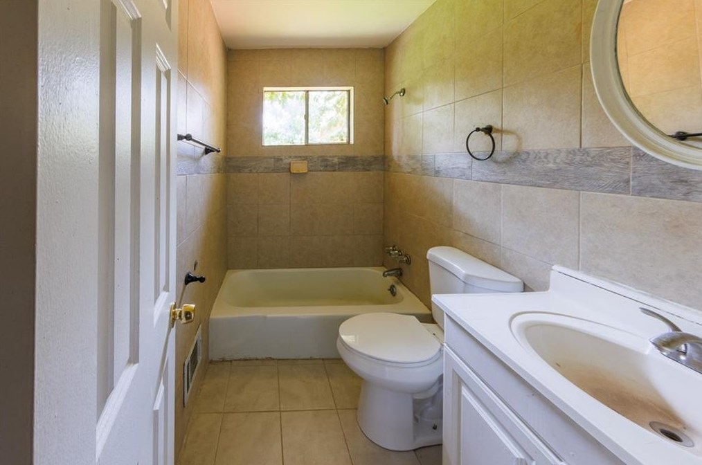 3759 Stanford Cir, Decatur GA  30034-6101 exterior