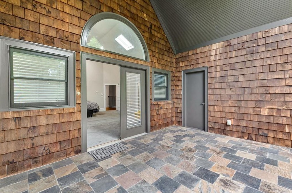 1311 Skyhaven Rd, Atlanta GA  30316-2607 exterior