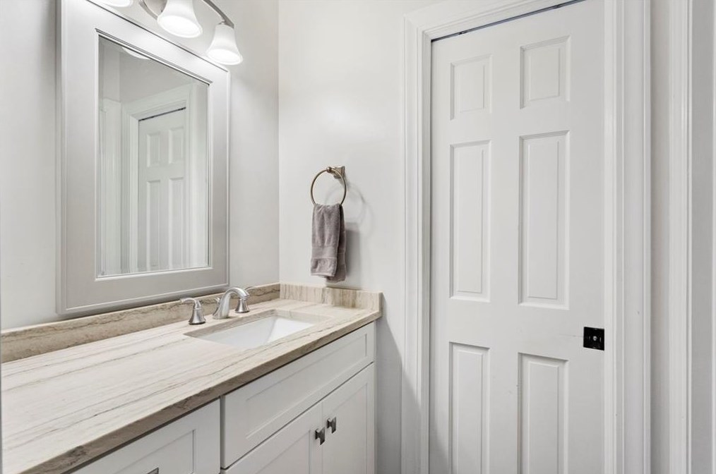 1271 Westminster Walk, Atlanta GA  30327-1717 exterior