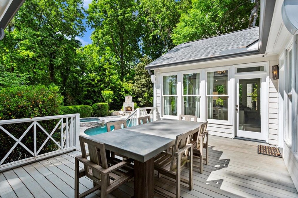 1271 Westminster Walk, Atlanta GA  30327-1717 exterior