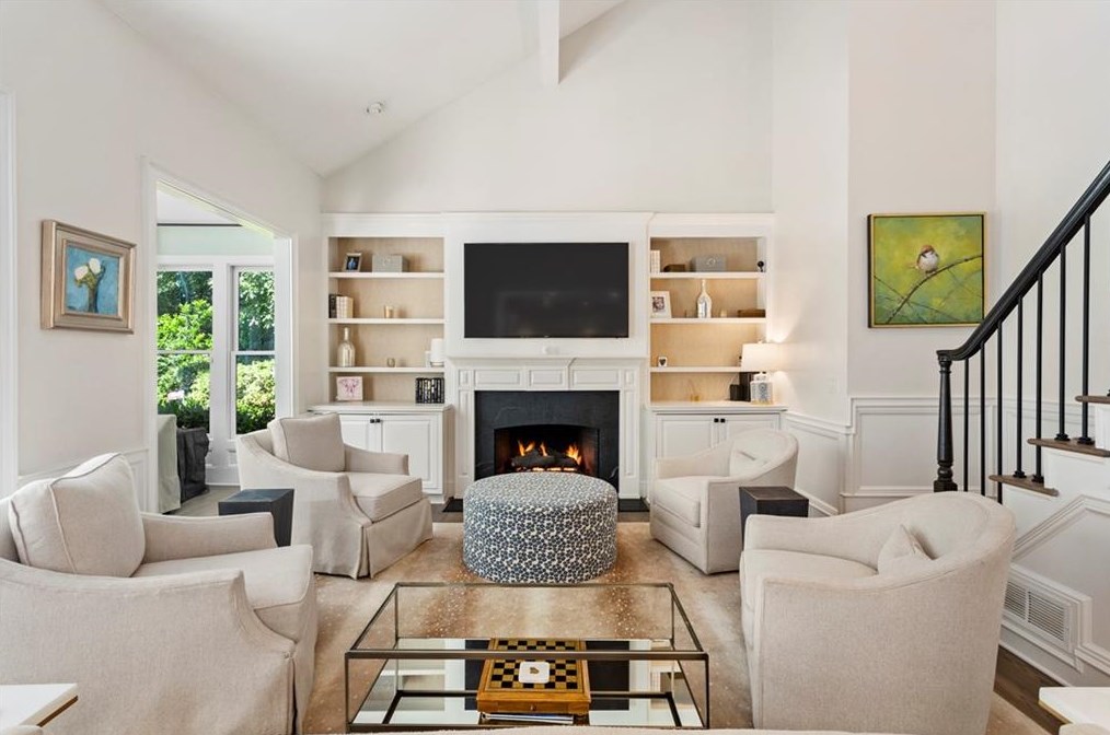 1271 Westminster Walk, Atlanta GA  30327-1717 exterior