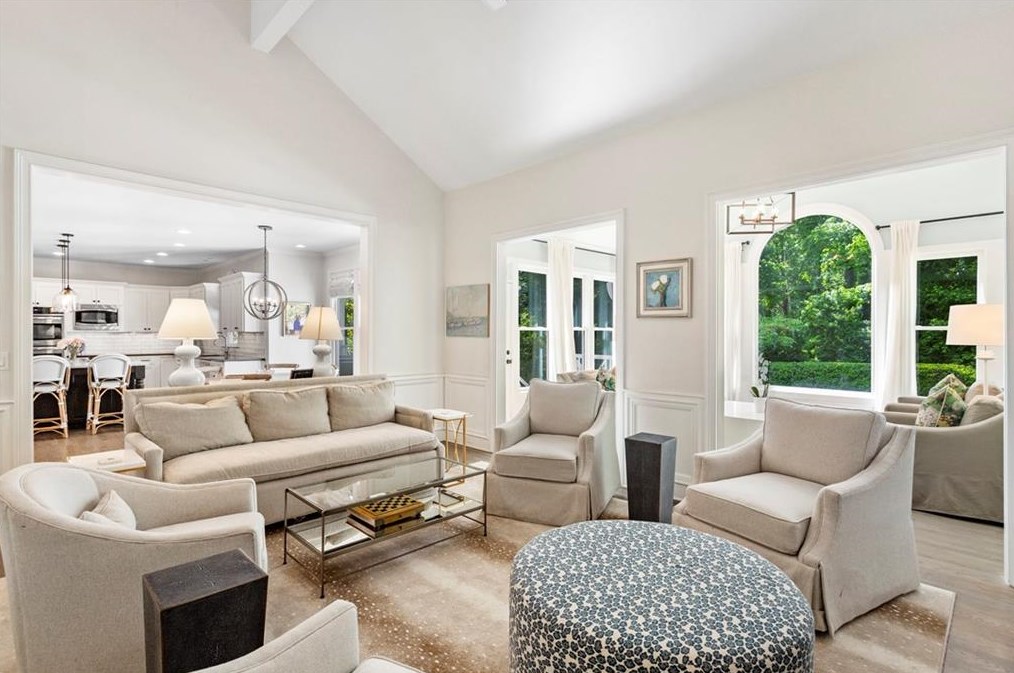 1271 Westminster Walk, Atlanta GA  30327-1717 exterior