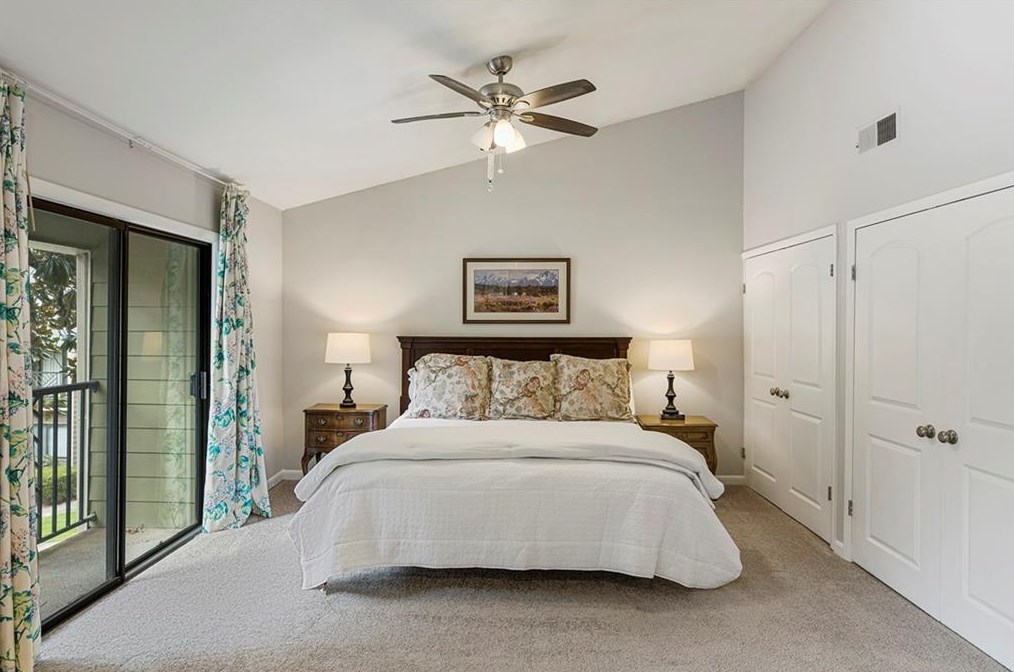 522 Sutters Pt, Atlanta GA  30328-5267 exterior
