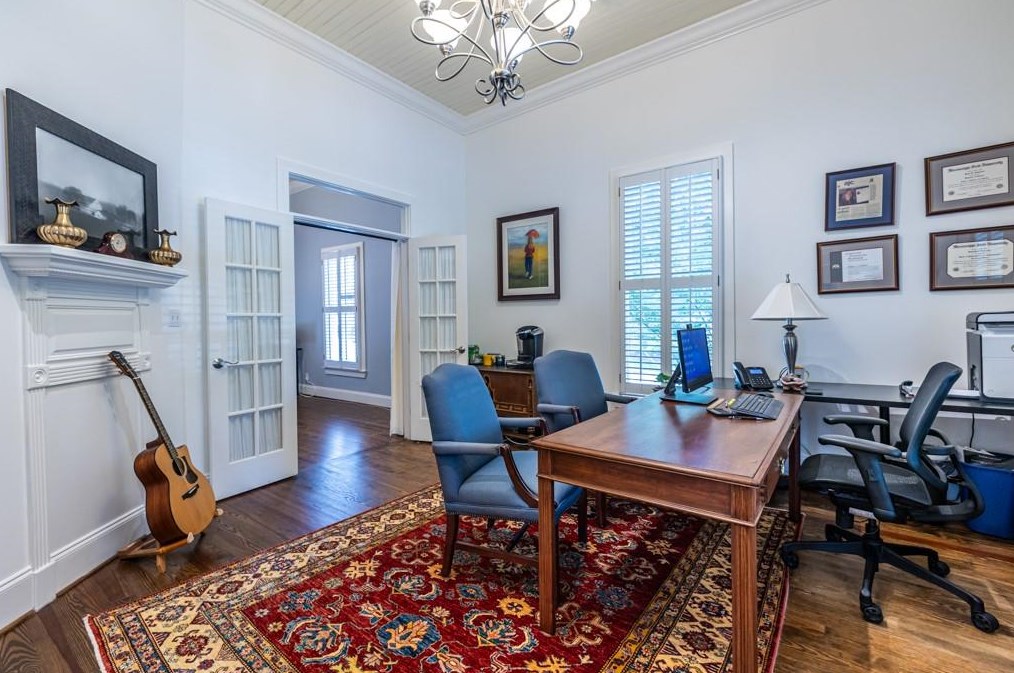 836 Sycamore St, Decatur GA  30030-2063 exterior