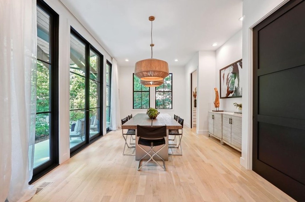 432 Pharr Rd, Decatur GA  30030-4426 exterior