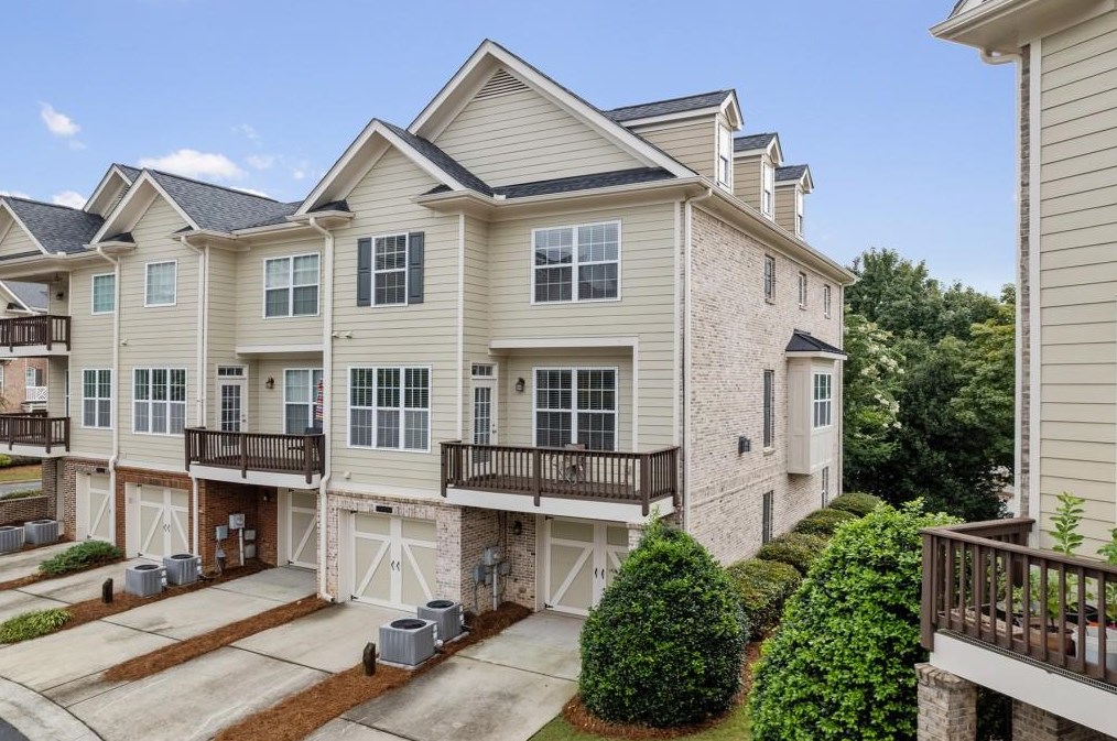 1404 Ruffner Ln, Lawrenceville GA  30043-8197 exterior