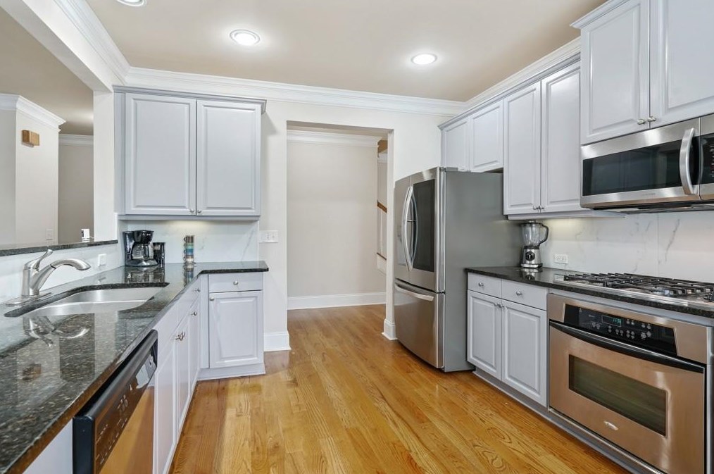 1404 Ruffner Ln, Lawrenceville GA  30043-8197 exterior