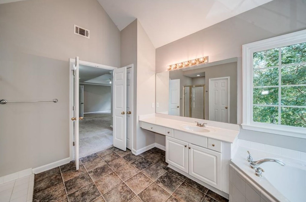 4797 Rpd Cir, Acworth GA 30102-7940 exterior