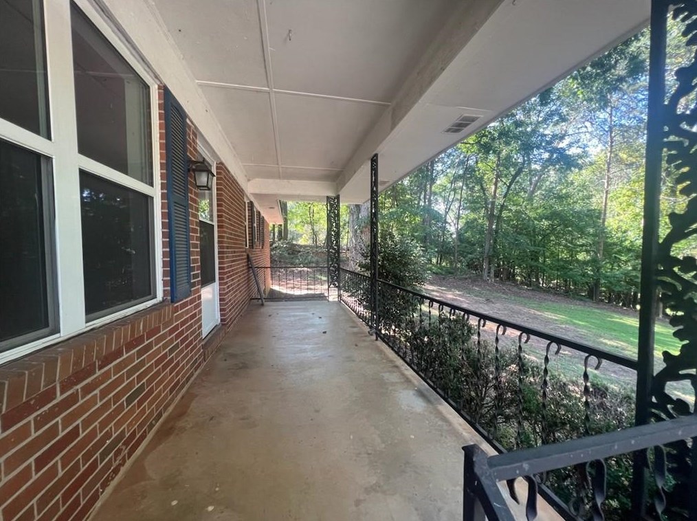 3332 Springdale Forrest Blvd, Gainesville GA  30506-4218 exterior