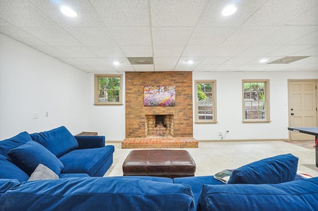 10455 Centennial Dr, Alpharetta GA  30022-5768 exterior