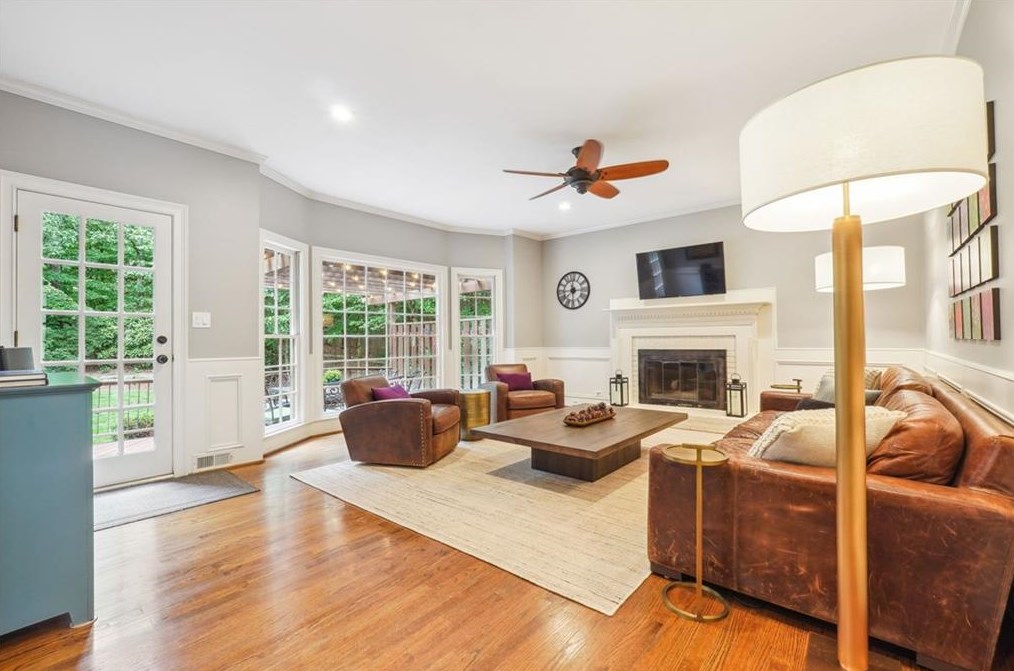 10455 Centennial Dr, Alpharetta GA  30022-5768 exterior